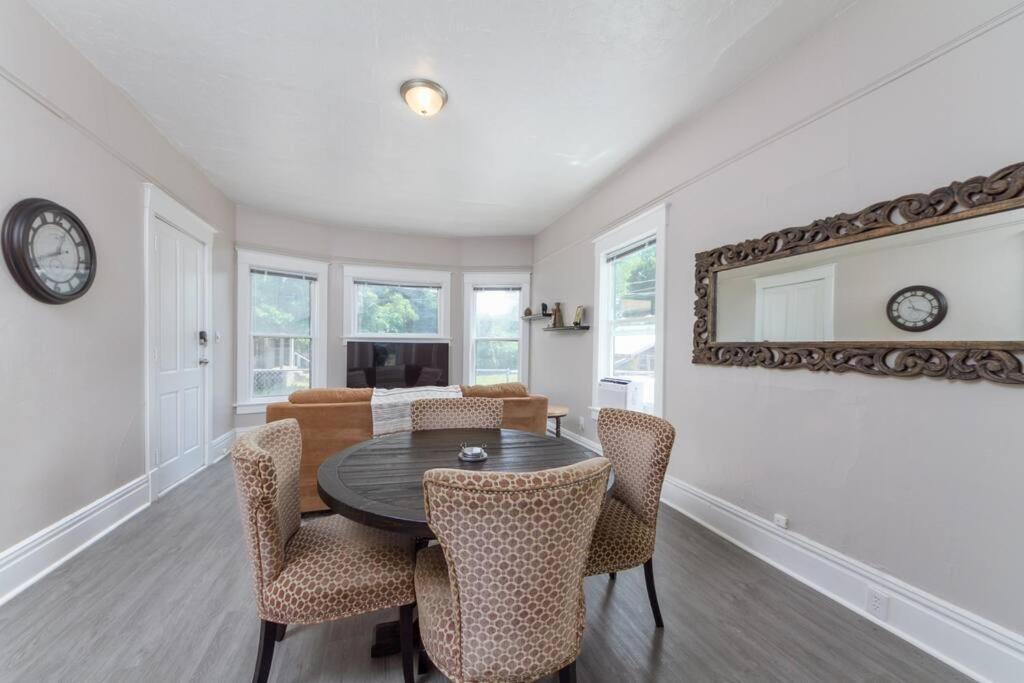 Renovated 2 Bed 2 Bath Near Arena And Downtown